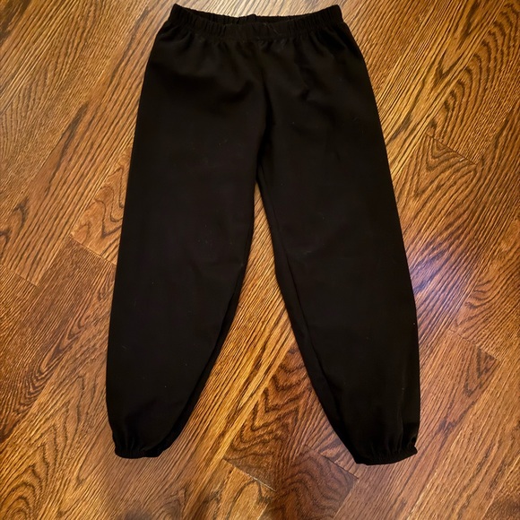 Dori creations girls black sweatpants size 5/6 excellent condition. - Picture 2 of 2